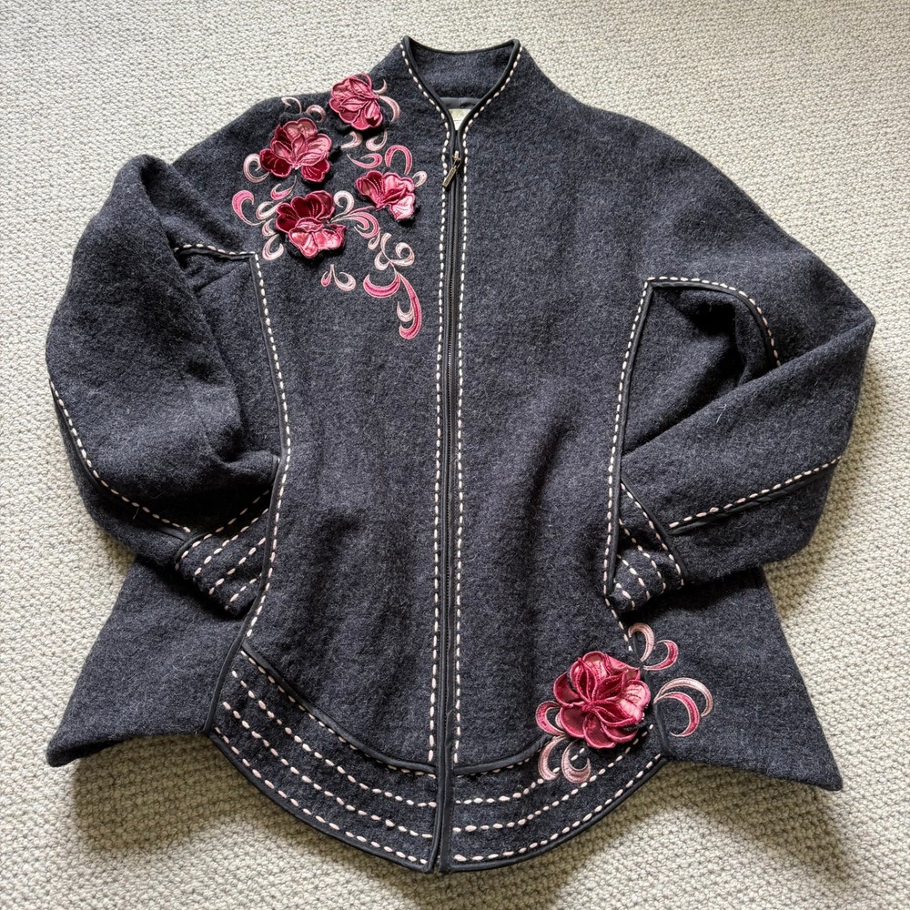 Carson 100% Wool Floral Applique Contrast Stitch Zip Jacket Gray Pink L Cottage